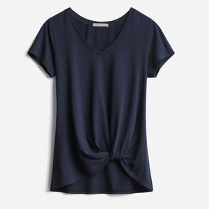 Threads for Thought Size S Top WITH TAGS!